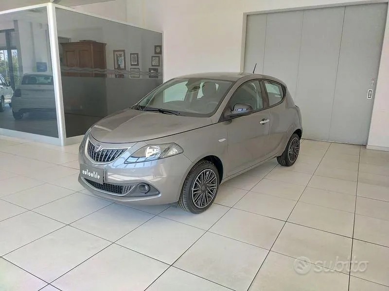 Lancia Ypsilon 2023 photo 3