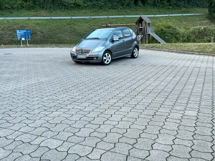 Mercedes-Benz A160