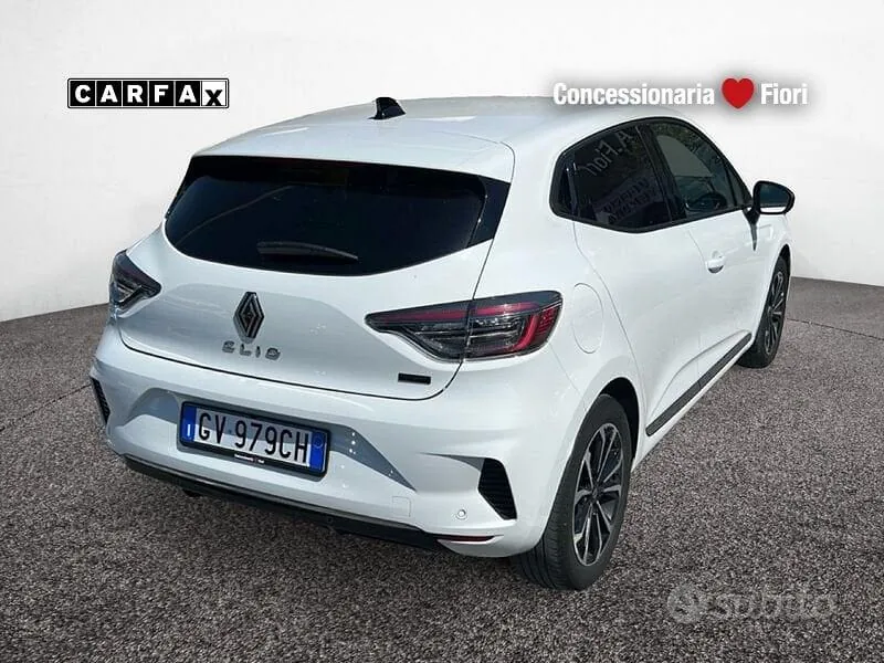 Renault Clio 2024 photo 3