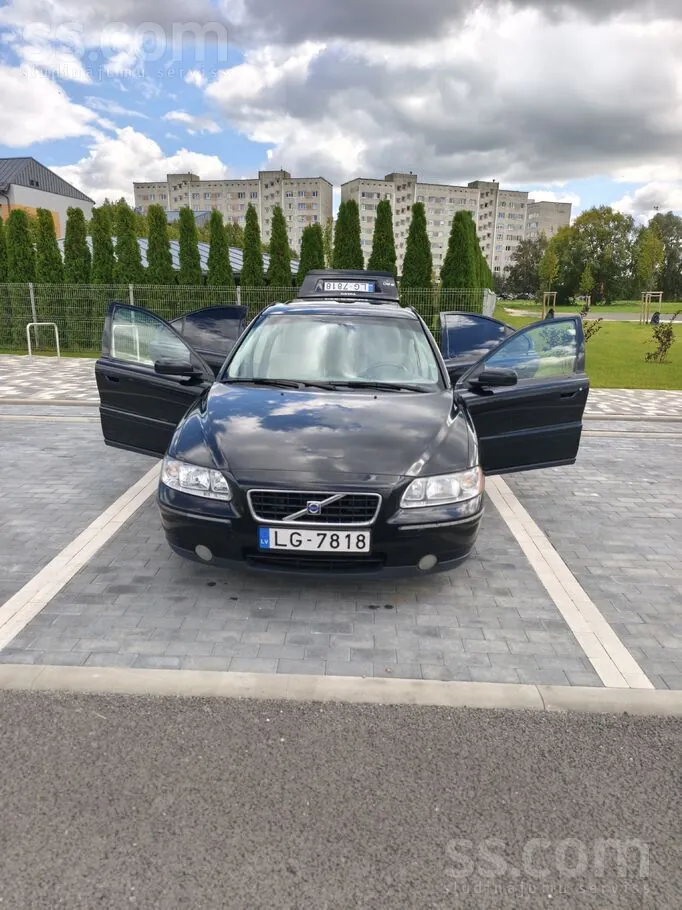 Volvo S60 2005 photo 2