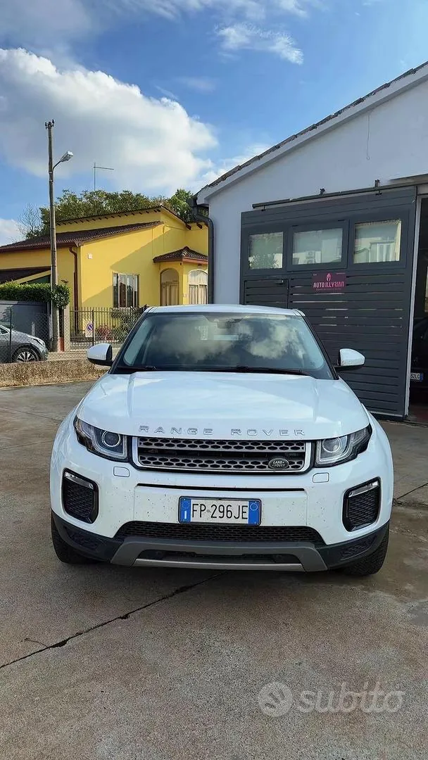 Land Rover Range Rover Evoque 2018 photo 2
