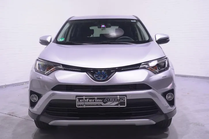 Toyota Rav4 2018 photo 2