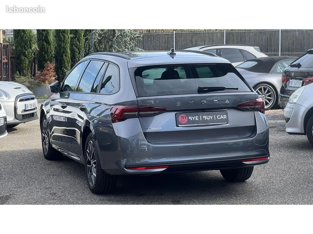Skoda Octavia 2024 photo 4