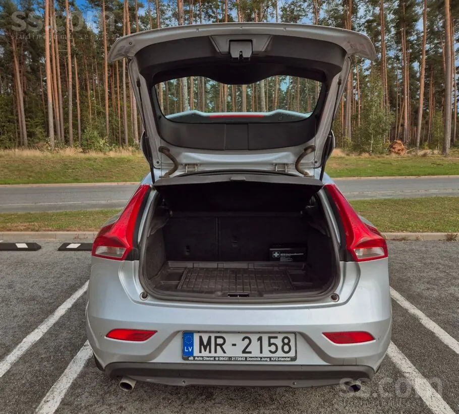 Volvo V40 2013 photo 5