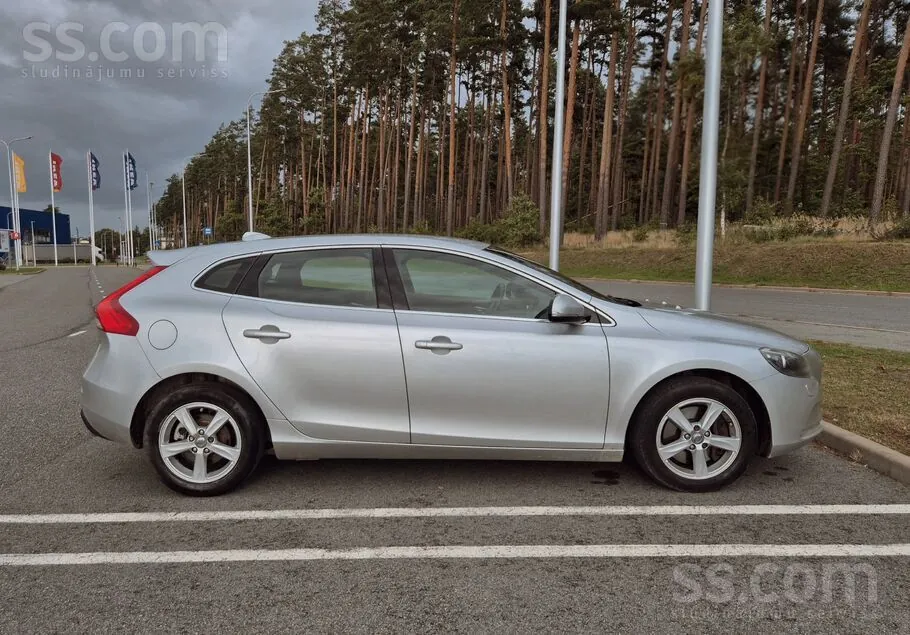 Volvo V40 2013 photo 3