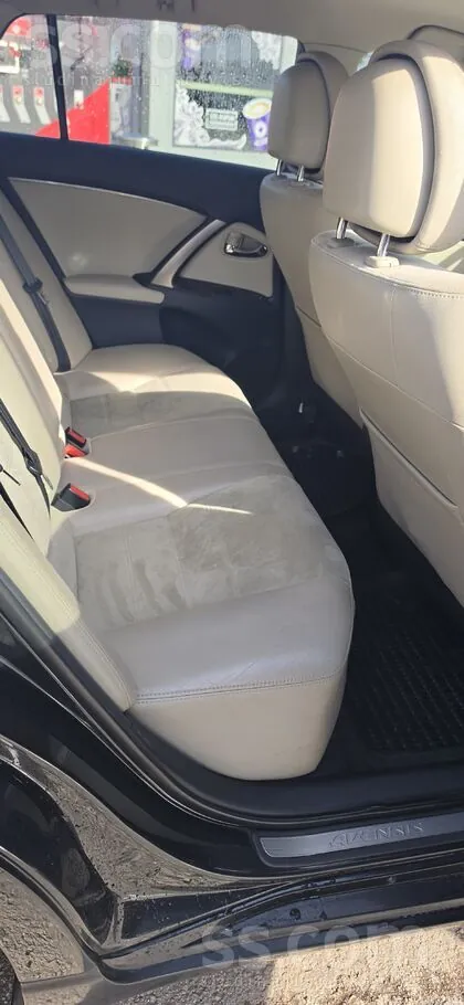 Toyota Avensis 2012 photo 4