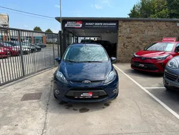 Ford Fiesta 2011 photo 2