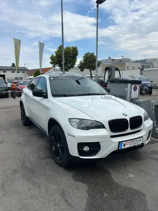 BMW X6 2011 photo 2