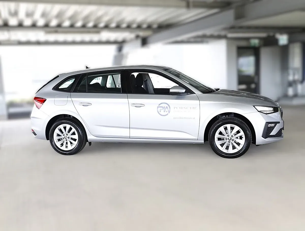 Skoda Scala 2025 photo 2