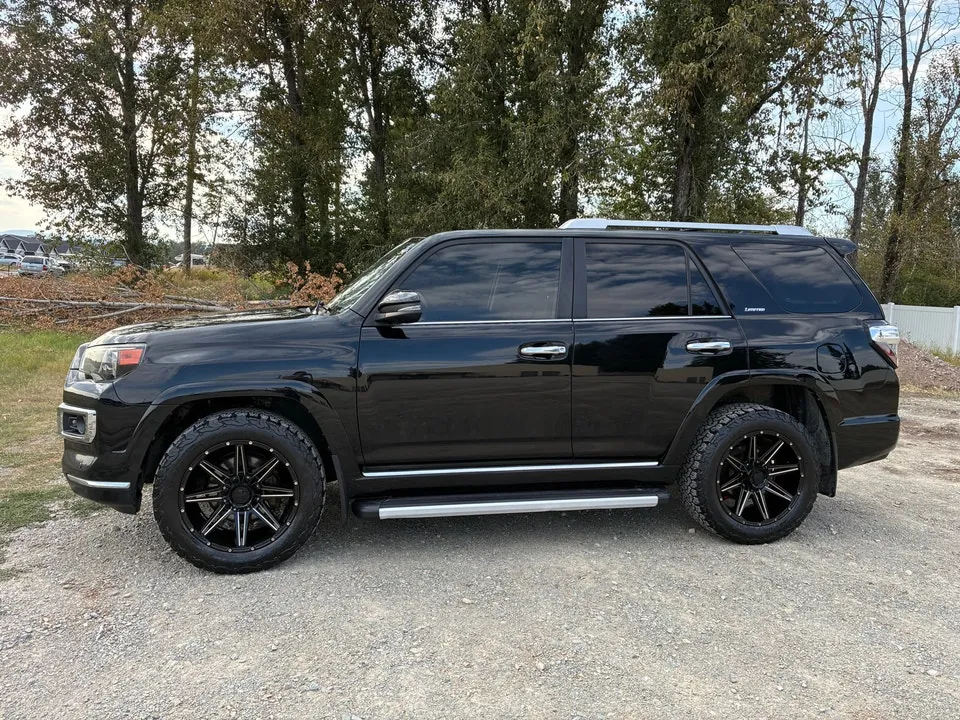 Toyota 4Runner 2015 photo 3