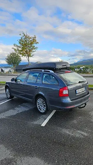 Skoda Octavia 2013 photo 2