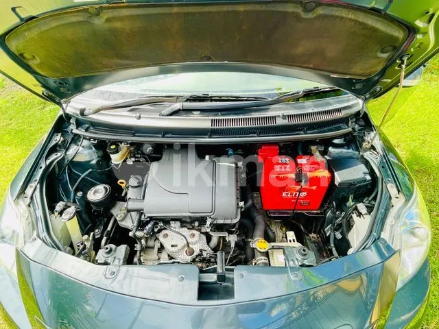 Toyota Belta 2010 photo 5