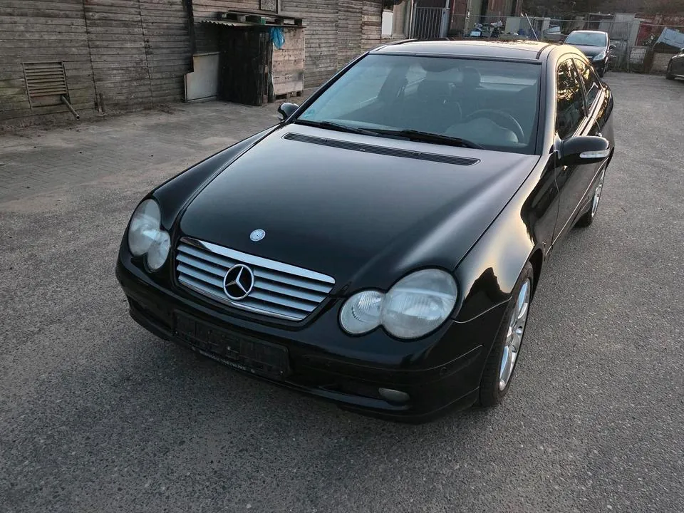 Mercedes-Benz Cl203