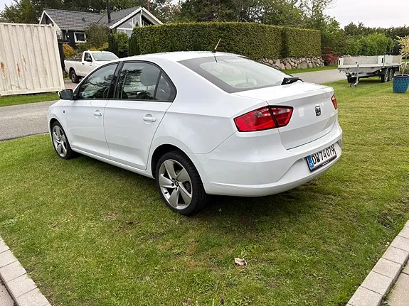 Seat Toledo 2015 photo 5