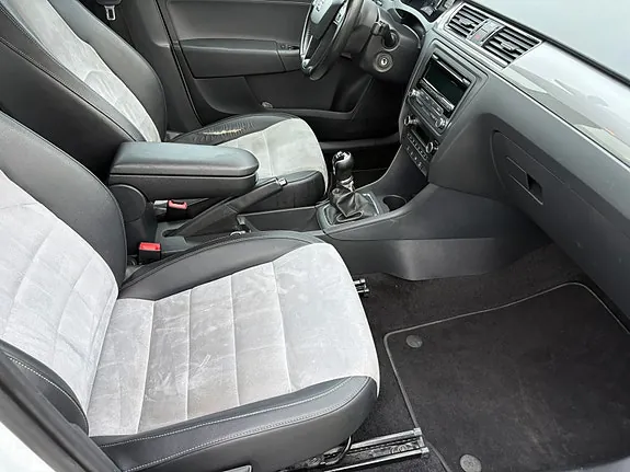 Seat Toledo 2015 photo 3