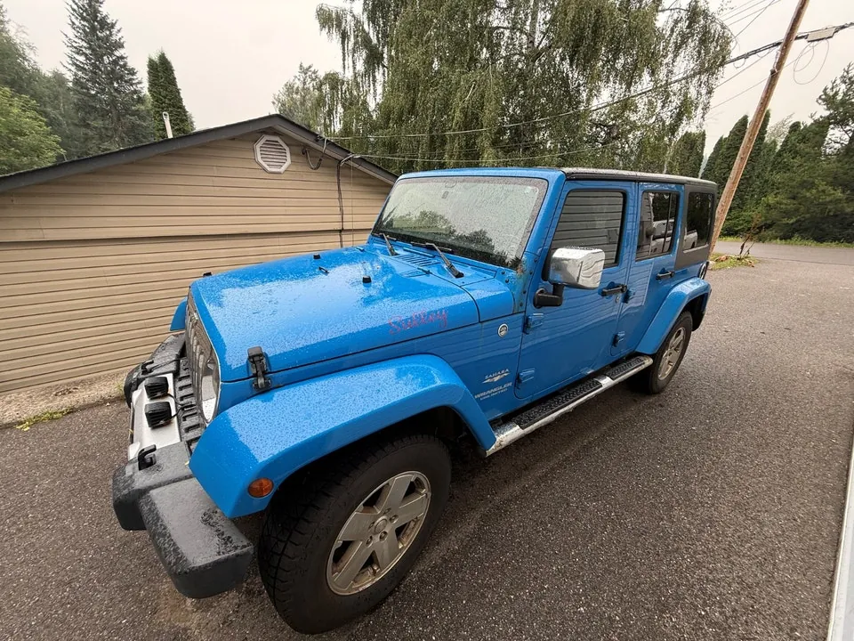 Jeep Wrangler 2011 photo 3