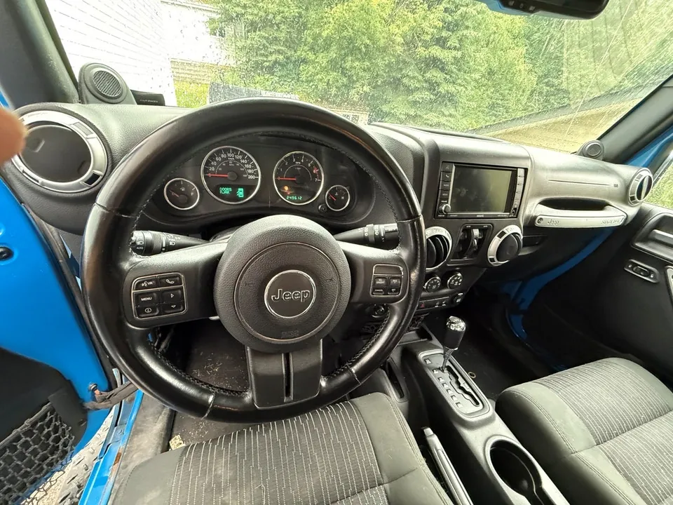 Jeep Wrangler 2011 photo 5