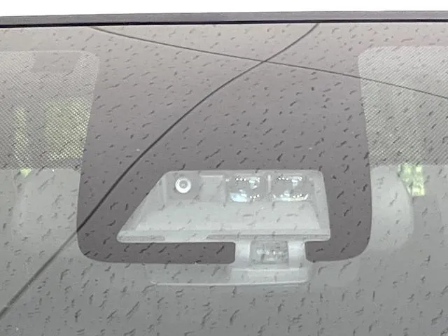Toyota Aqua G 2018 photo 5