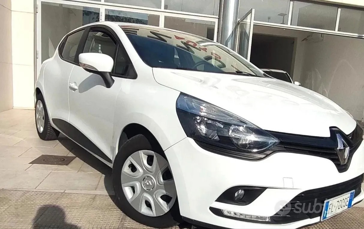 Renault Clio Van