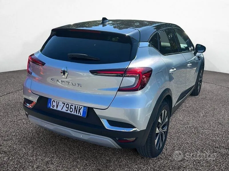 Renault Captur 2024 photo 3