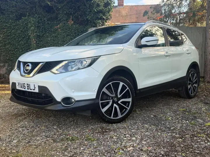 Nissan Qashqai 2016 photo 2