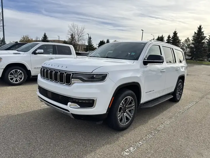 Jeep Wagoneer 2023 photo 3