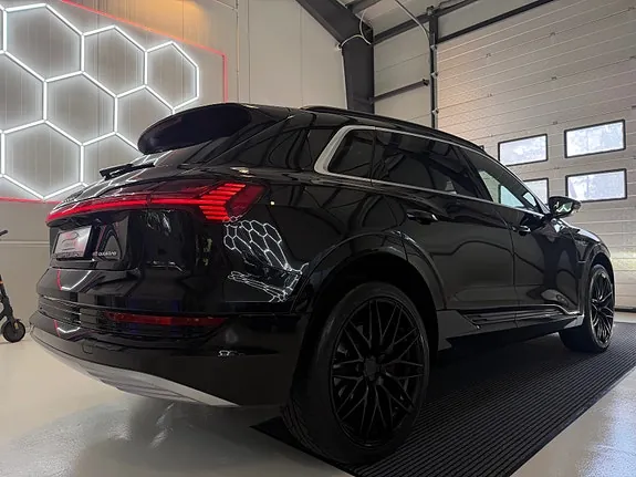 Audi E-Tron 2019 photo 5