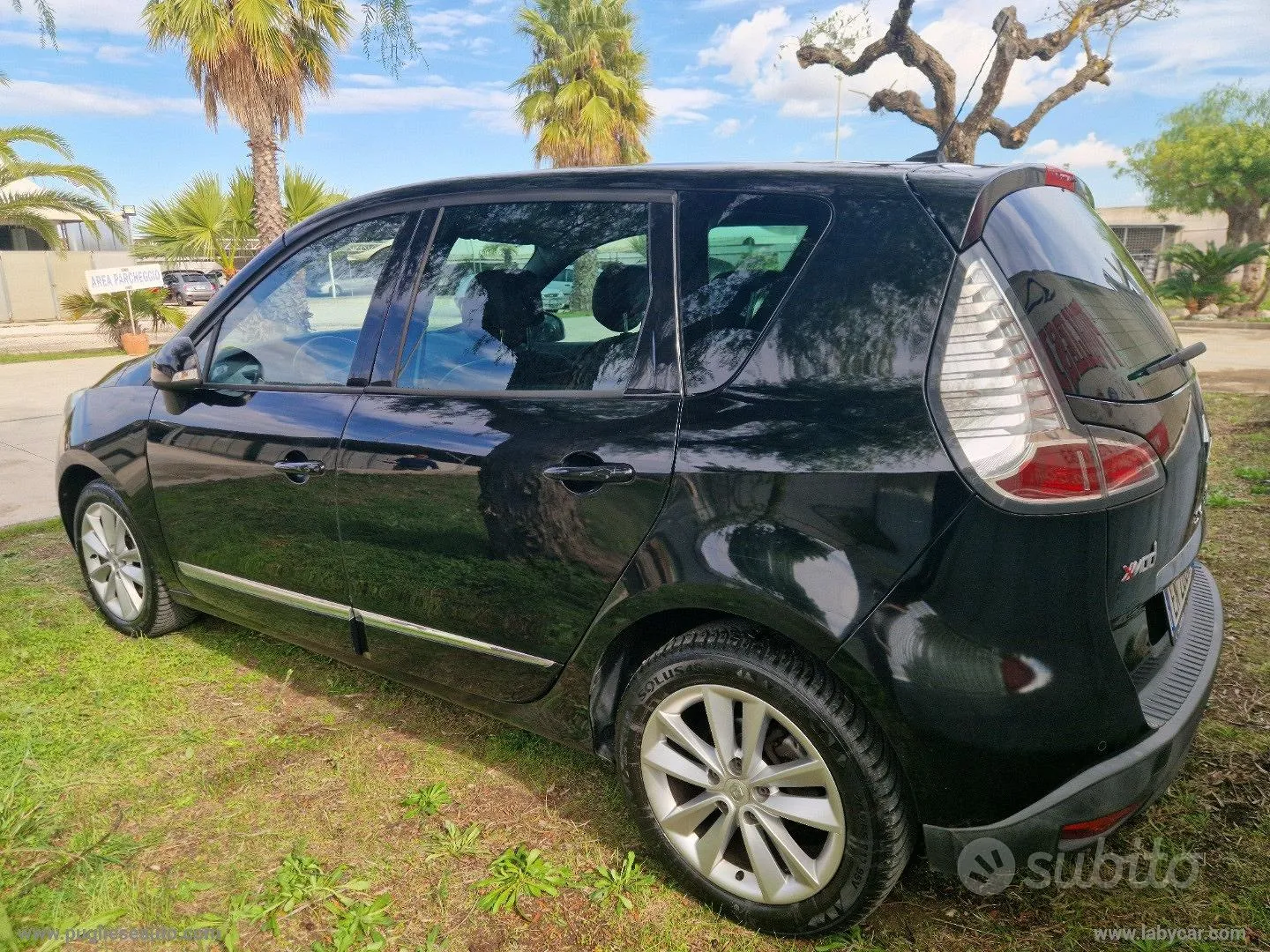 Renault Scenic 2012 photo 5