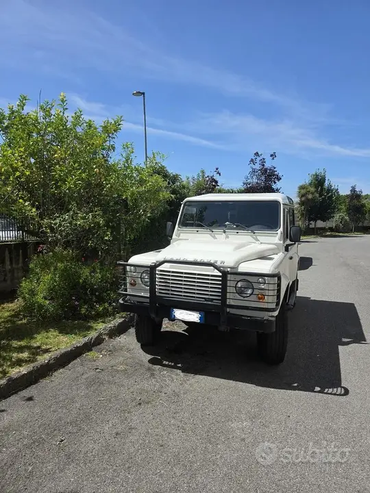 Land Rover Defender 2007 photo 5