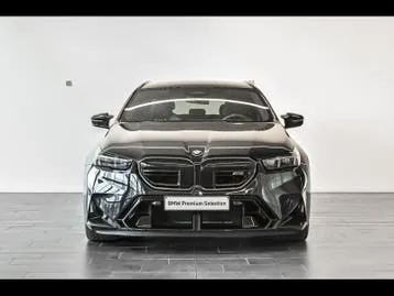 BMW 5 Series 2025 photo 2