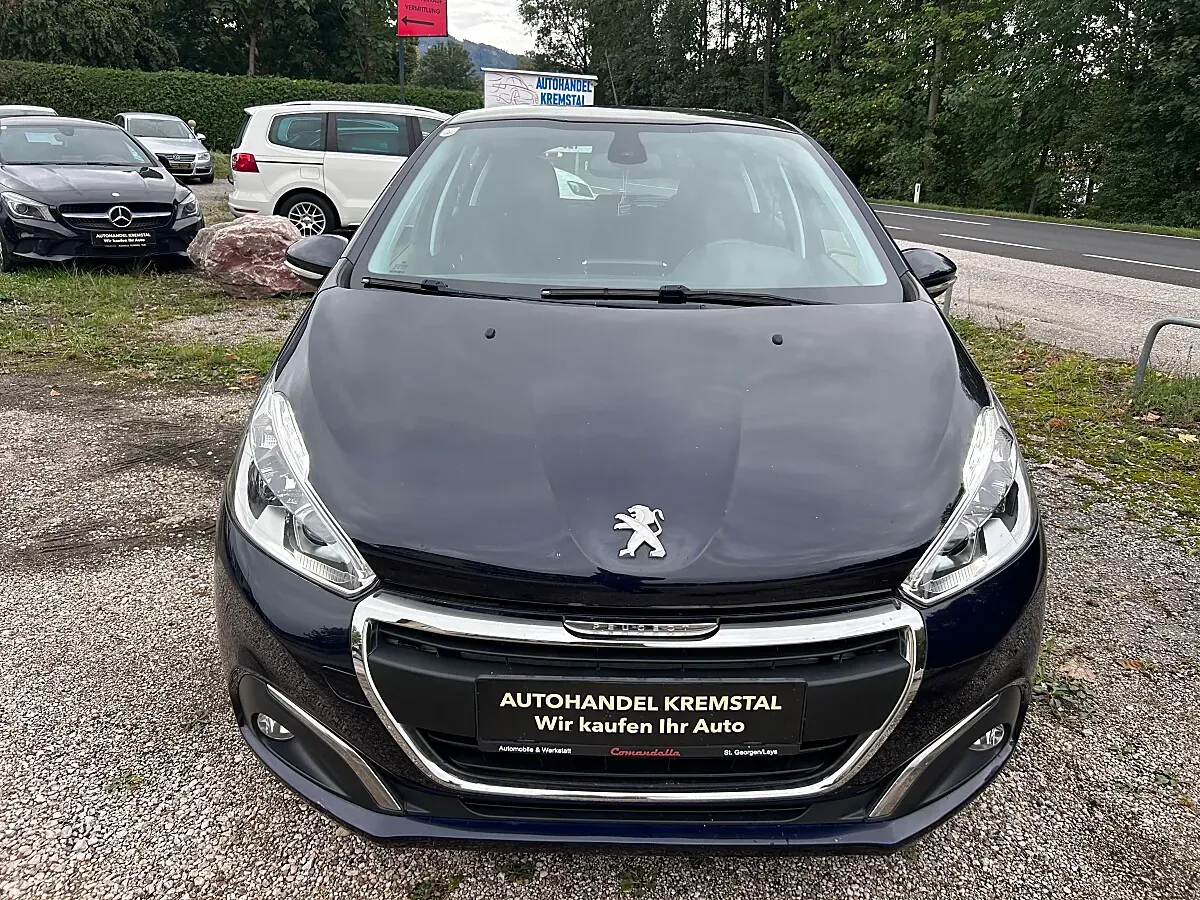 Peugeot 208 2019 photo 2