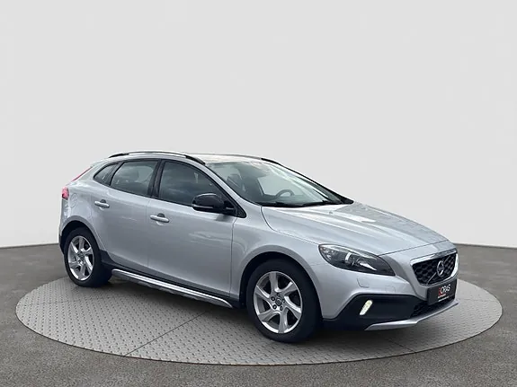 Volvo V40 Cross Country 2014 photo 3