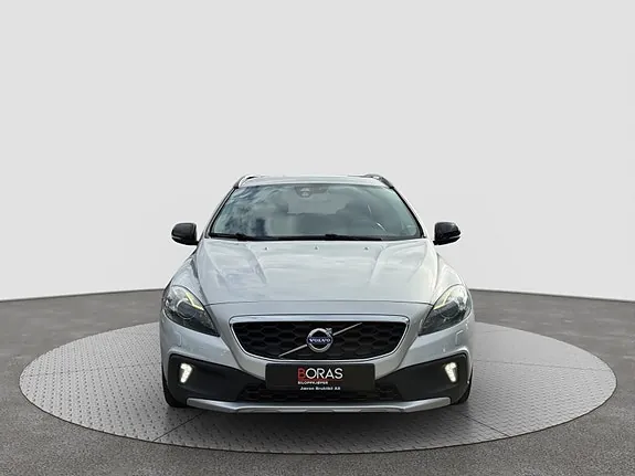Volvo V40 Cross Country 2014 photo 2