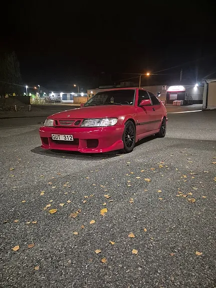 Saab 900