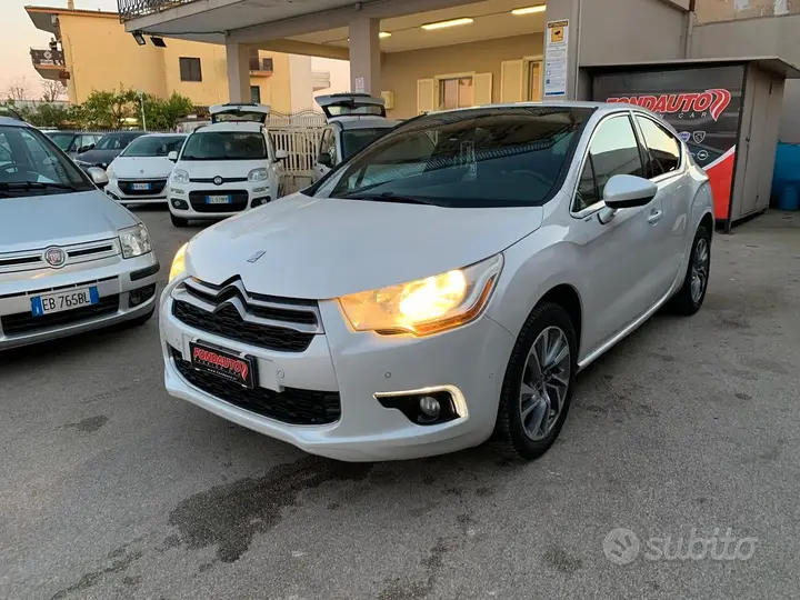 DS Automobiles Ds 4