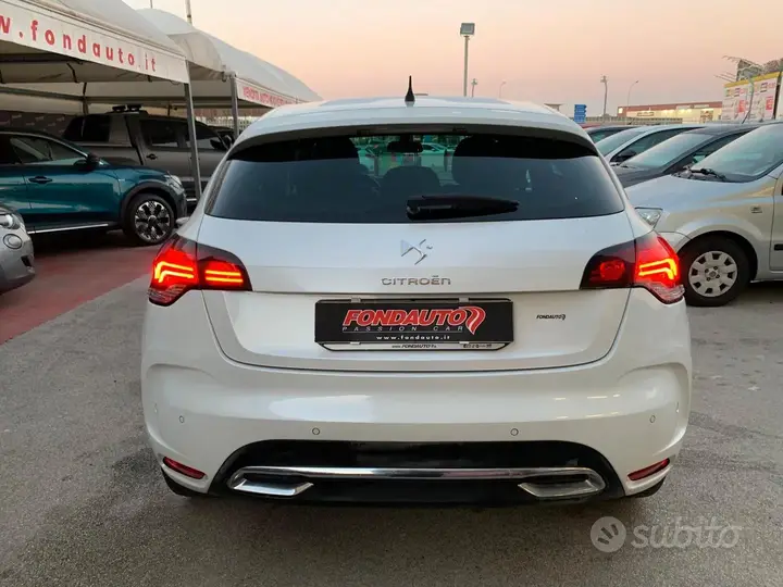 DS Automobiles Ds 4 2012 photo 4
