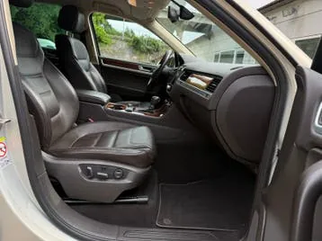 Volkswagen Touareg 2011 photo 3
