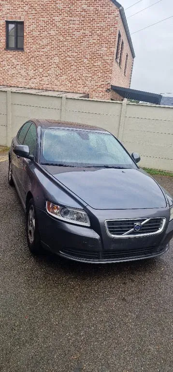 Volvo S40