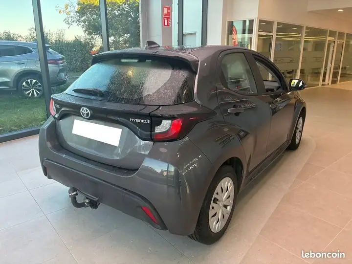 Toyota Yaris 2022 photo 4