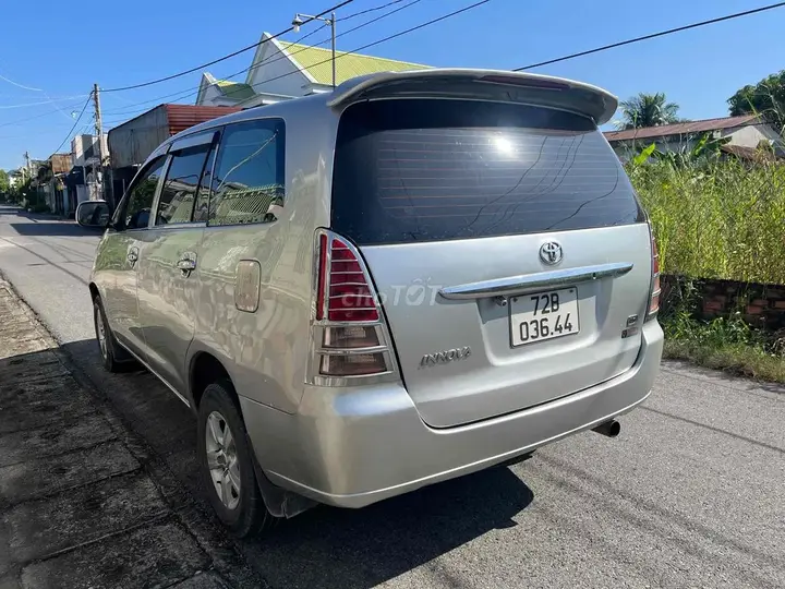 Toyota Innova 2007 photo 2