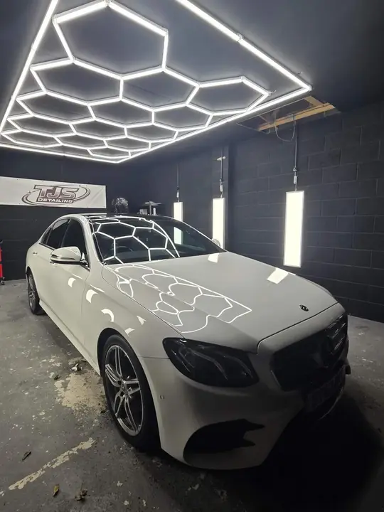 Mercedes-Benz E-Class 2019 photo 3