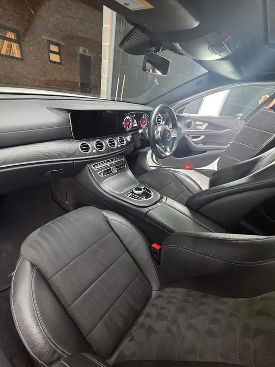 Mercedes-Benz E-Class 2019 photo 5