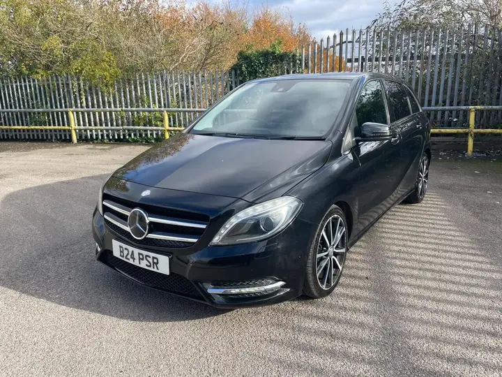Mercedes-Benz B-Class 2013 photo 3