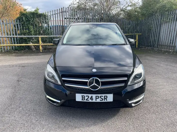 Mercedes-Benz B-Class 2013 photo 2