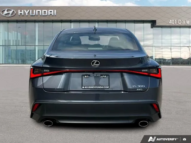 Lexus Is 2024 photo 4