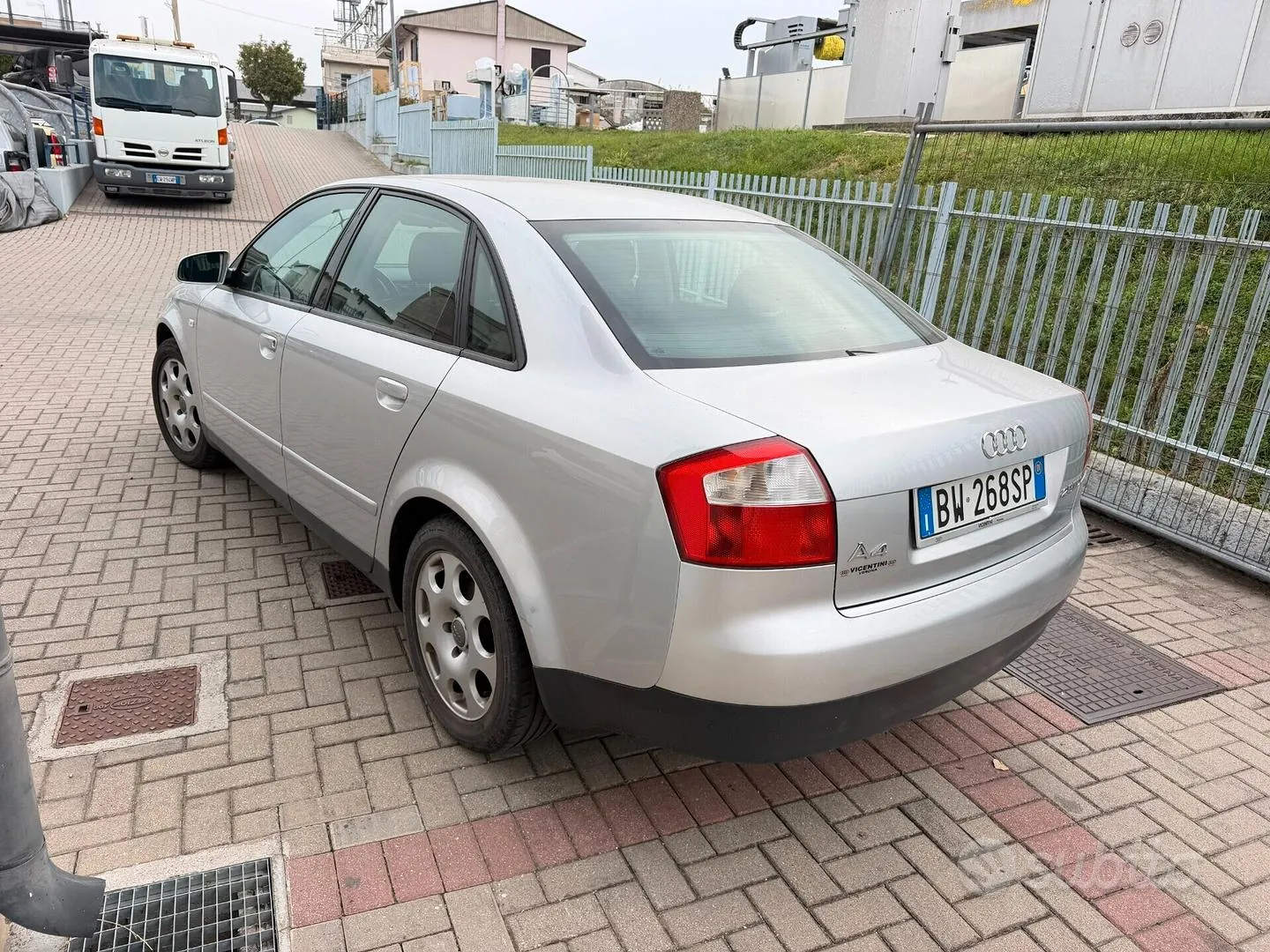 Audi A4 2001 photo 4