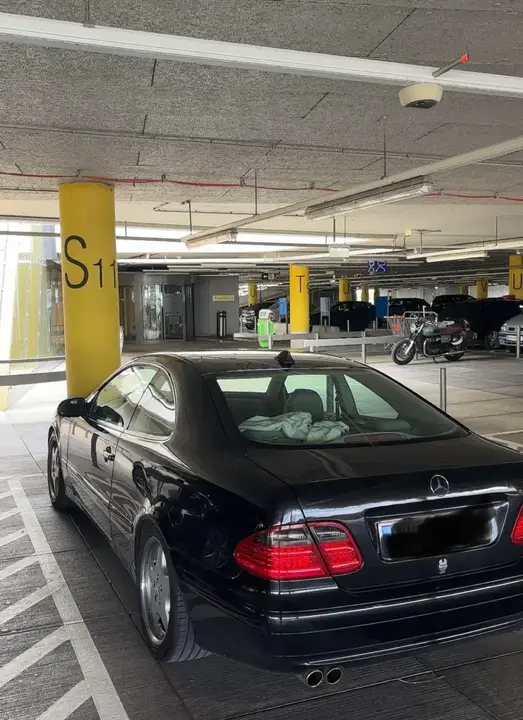 Mercedes-Benz Clk-Class 2000 photo 3