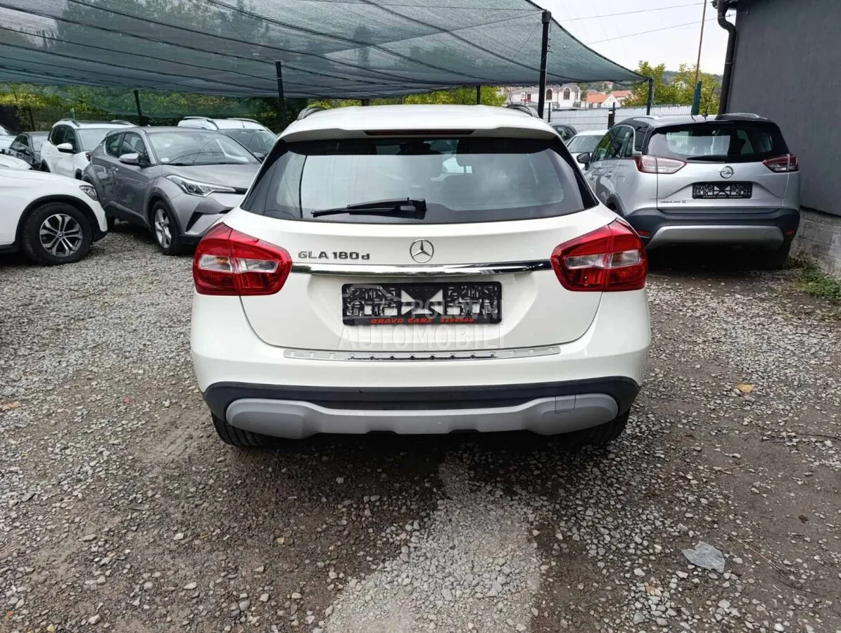 Mercedes-Benz Gla 180 2017 photo 5