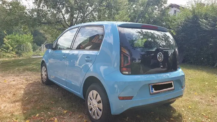 Volkswagen Up 2017 photo 3