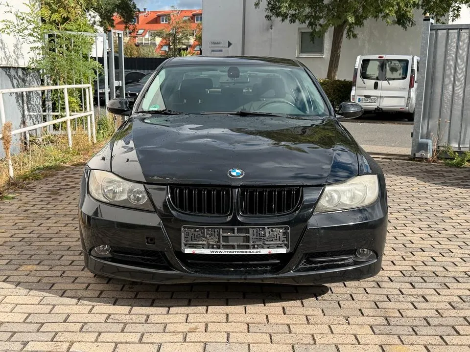 BMW 320I